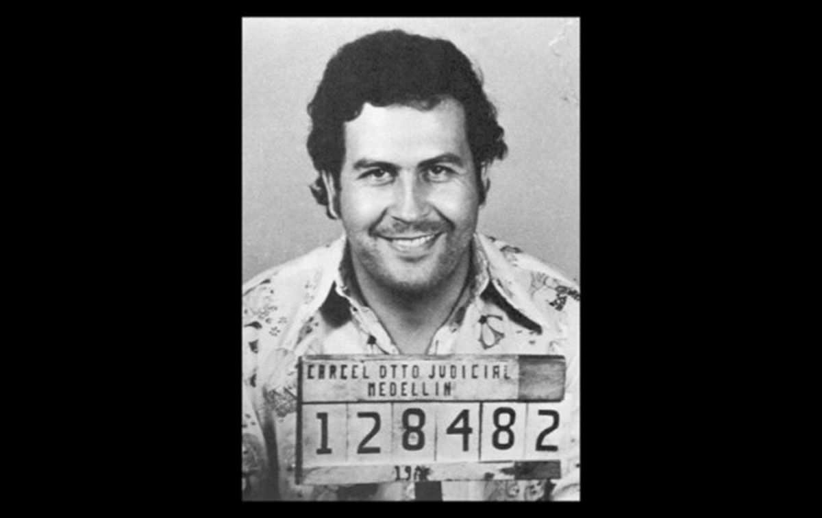 Pablo Escobar em 1976 - Registro Nacional da Polícia Colombiana | Foto: Reprodução- dominio público