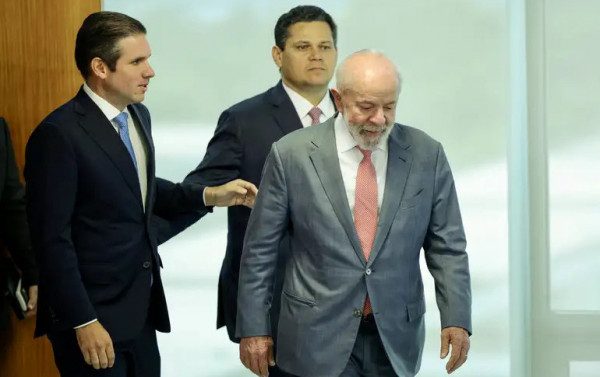 Hugo Motta, Davi Alcolumbre e Lula | Foto: Fabio Rodrigues-Pozzebom/Agência Brasil