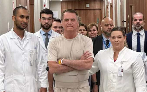 Bolsonaro teve alta da UTI nesta terça-feira, ministros acreditam que há risco de nova tentativa de fuga do ex-presidente | Foto: Reprodução/Instagram