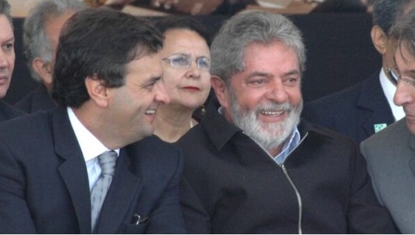 Aecio Neves e Lula em tempos de proximidade entre PSDB e PT em MG | Foto: Alair Vieira/Assembleia Legislativa de Minas Gerais