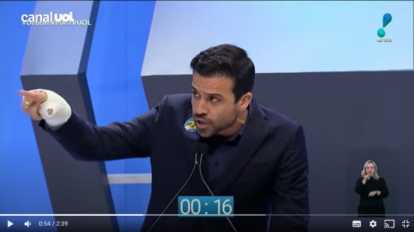 Crédito: Reprodução/UOL/Rede TV